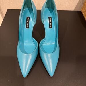 NWOT Teal Nine West Heels size 7